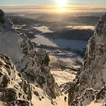 Skogshorn Chalet Markegardlian